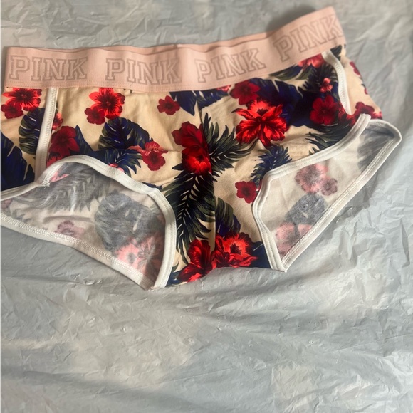 Pink Low Rise Hawaii Print Panties - Picture 2 of 16